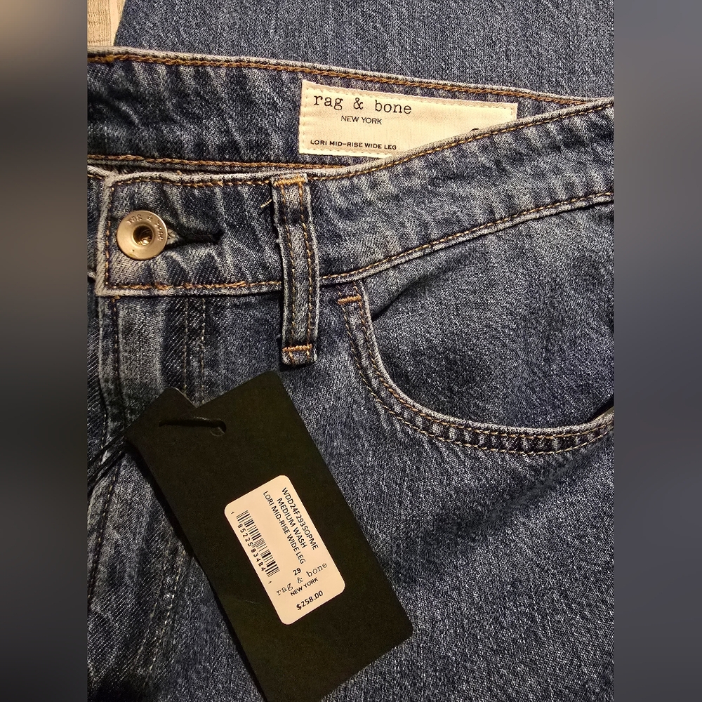 RAG & BONE - Lori Mid Rise Wide Leg Jeans - Picture 4 of 4